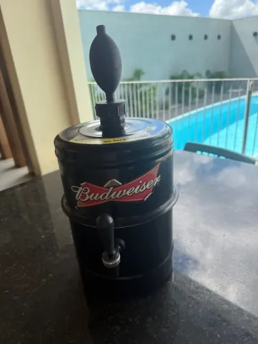Barril de Chopp Budweiser Portátil
