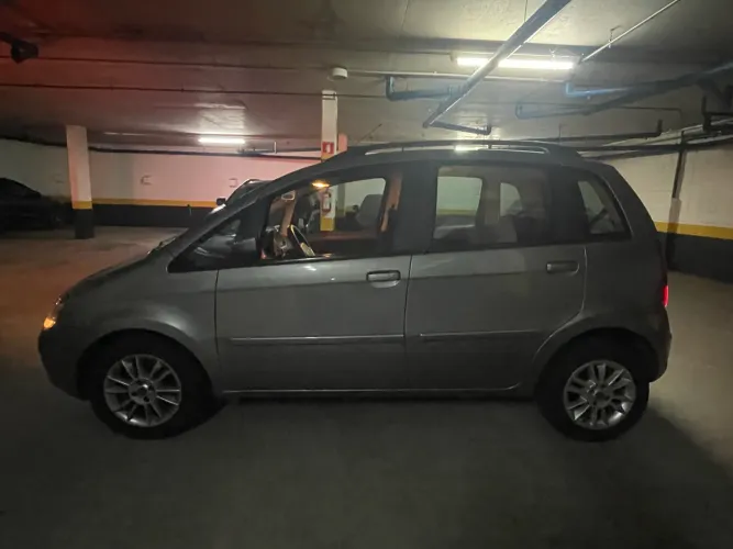 Fiat Idea ELX 1.8 MPI Flex 8V 5P 2010