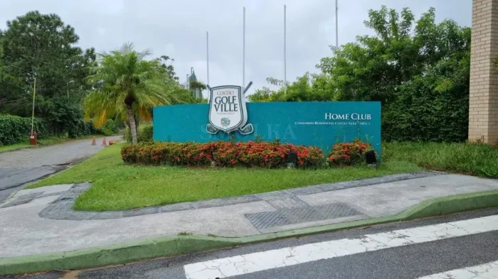 Terreno à venda no Costão Golf, condomínio fechadono no bairro Ingleses, Florianópolis/SC.
