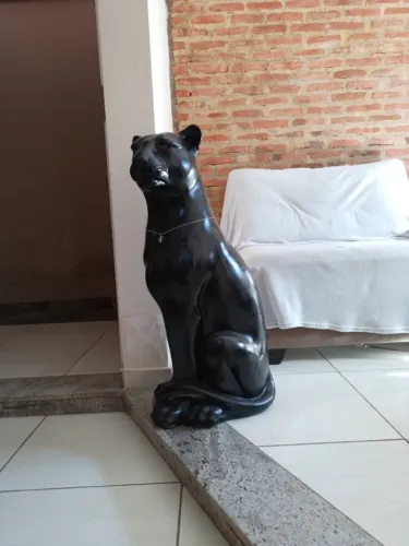 Estátua Decorativa - Pantera Preta Grande - Decoração Sofisticada
