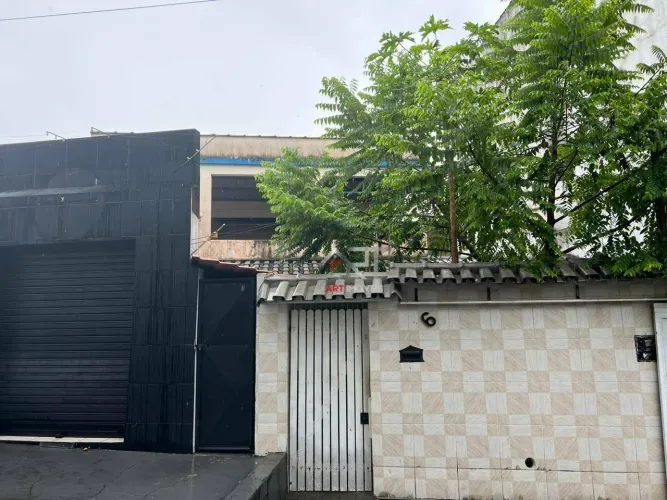 Casa com ponto comercial