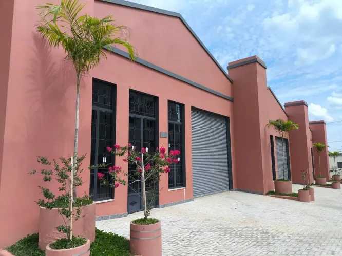 Ponto comercial/Loja/Box para aluguel tem 486 metros quadrados