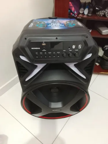 Caixa de som mundial