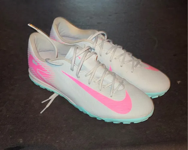 Society Nike Mercurial academy com nf 42