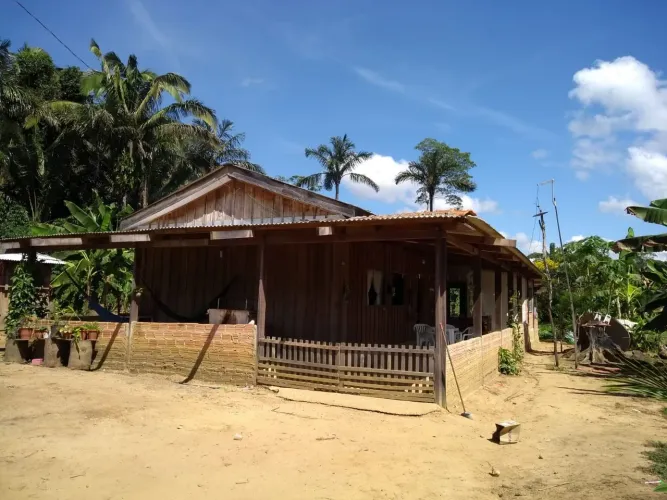 Chácara com casa pronta para morar perto do Rio Madeira