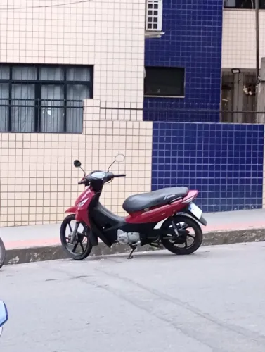 Biz toda revisada, motor feito revisado, roda liga leve, documento pago, econômica