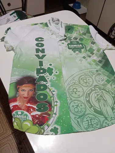 Camisa Verde e Branca - Convidados
