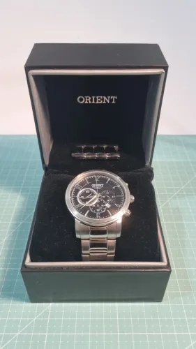 Relógio Orient Chronograph 100m