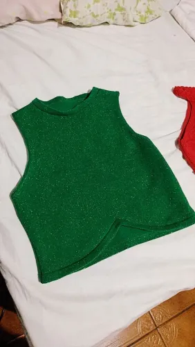 Blusa verde brilhosa 