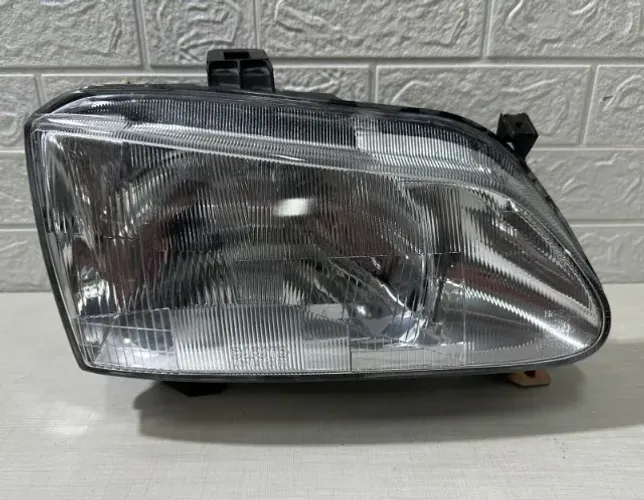 farol direito Renault megane scenic 1996 97 98 2000 importado