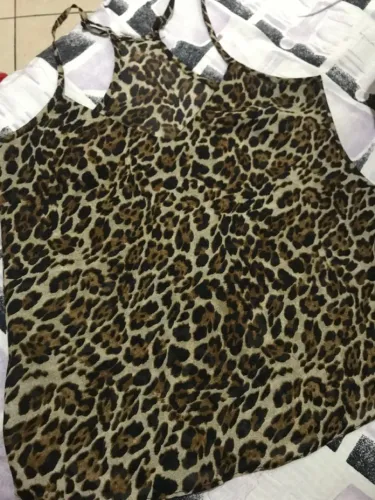 Blusa com estampada onça