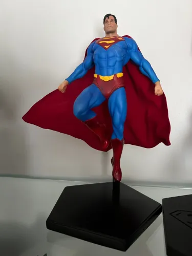 Superman Iron Studios 1/10 (2 cabeças)