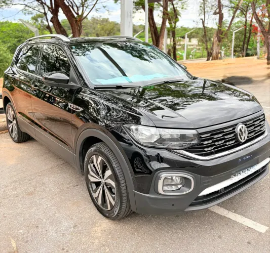 Volkswagen T-Cross Highline 250 TSI 2021 com teto solar panorâmico - impecável!