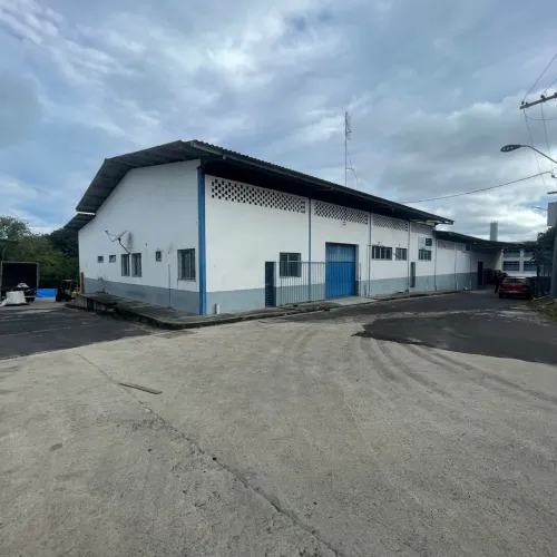 GALPÃO 1.400M² - HABITE-SE E DOCA - DISTRITO 01