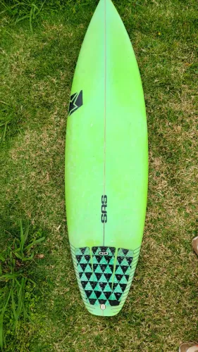 Prancha de surf SRS 6'2" com 34 litros / fabrica que faz as Al Merrick no Brasil