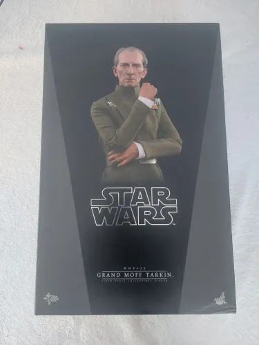 Action Figure Grand Moff Tarkin - Star Wars - Hot Toys