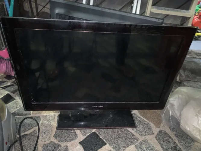 TV Samsung para tirar peças 