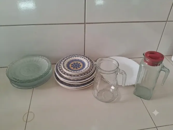 Kit de Pratos, Jarras e Copos