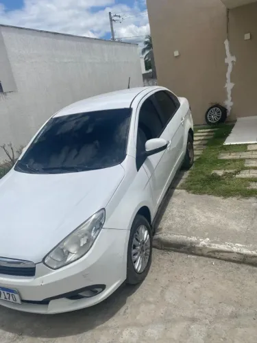 Fiat Grand Siena Tetrafuel 1.4 EVO F. Flex 8V 2016