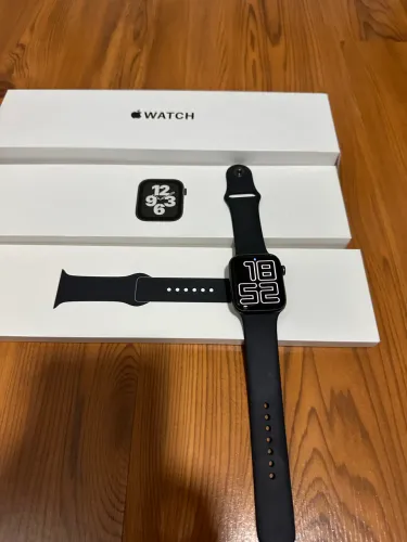 Apple Watch SE (GPS) - 44MM - MUITO NOVO!!