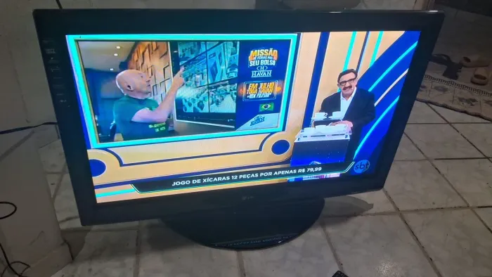 Vendo TV 42pol full hd funcionando perfeitamente não entrego apenas venda 500$