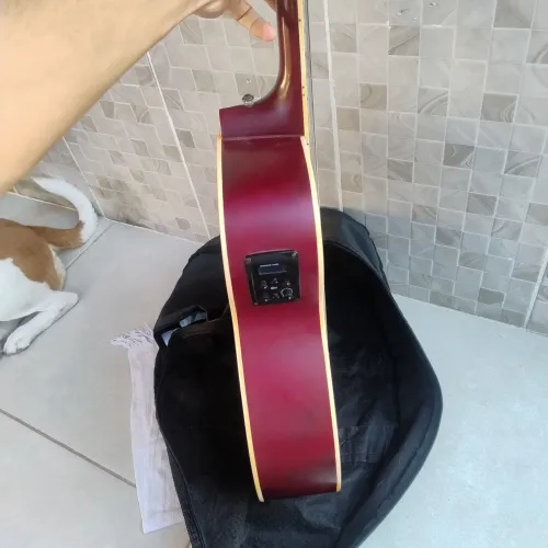 Violão usado