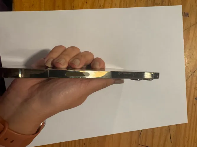 Vendo iPhone plus 12