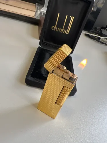 Isqueiro dunhill dourado 