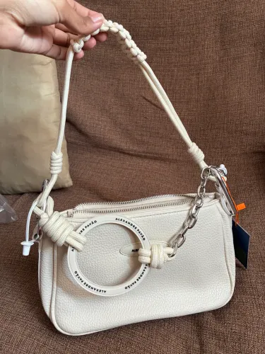 Bolsa Shoulder Cristal Off White Alexandre Pavão x Riachuelo