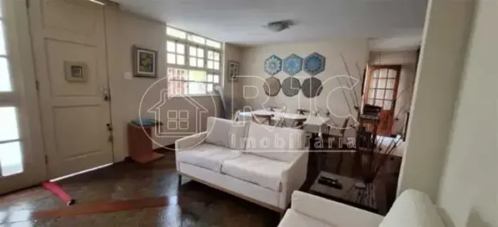Imóvel para venda possui 140 metros quadrados com 4 quartos em Maracanã - Rio de Janeiro -