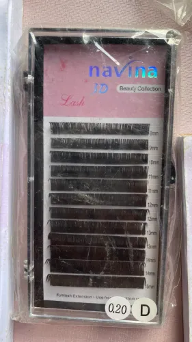 Kit lash designer (bloco de anamnese, cuidados pós extensão, cilios, pinça, pad?)