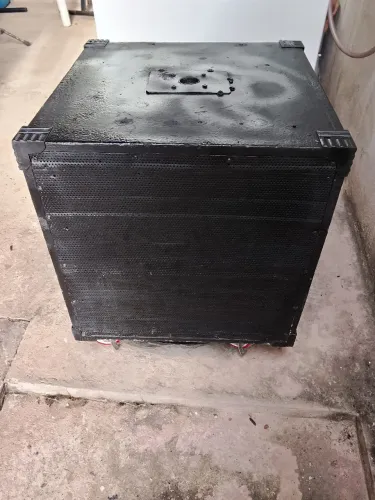Vende-se grave 15 polegadas, 1200 RMS 