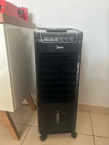 Climatizador/vemtilador de Ar Midea Liva AKAF2 (220V)
