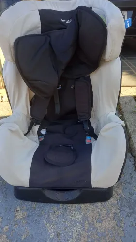 Vende-se Cadeirinha Infantil