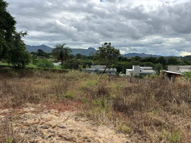 Terreno à venda no Condomínio Gran Royalle - Igarapé/MG.