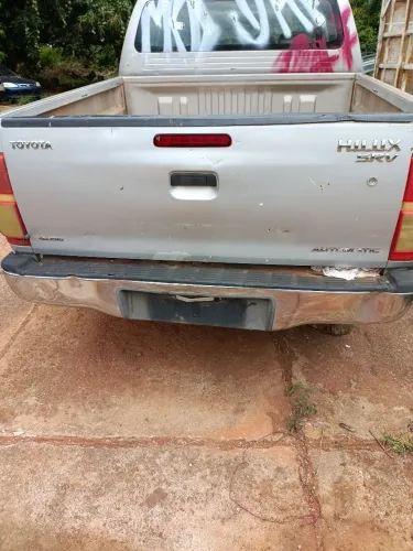 Vendo caçamba Hilux 2005/2015