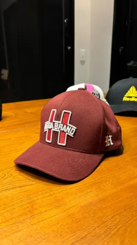 Boné Agga Brand Vinho Aba Curva Snapback Original - Novo Sem Uso (Campinas)