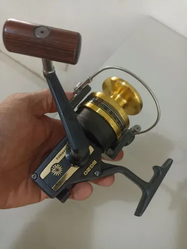 Molinete Daiwa BG 20 Japão