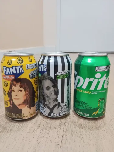 Latas de 2021 a 2024 beetlejuice, lata brinde sprite, bom estado