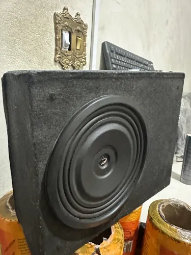 Caixa subwoofer Falcon 8 polegadas 