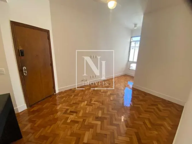 Apartamento : Padrão / Residencial / Copacabana
