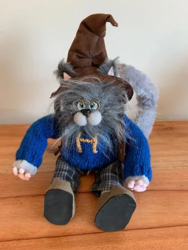 Gato Harry Potter Artesanal com Suéter de tricô feito a mão