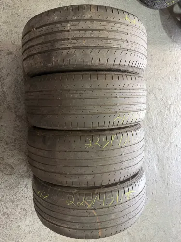 04 Pneu 225 45 R17 dunlop seminovo