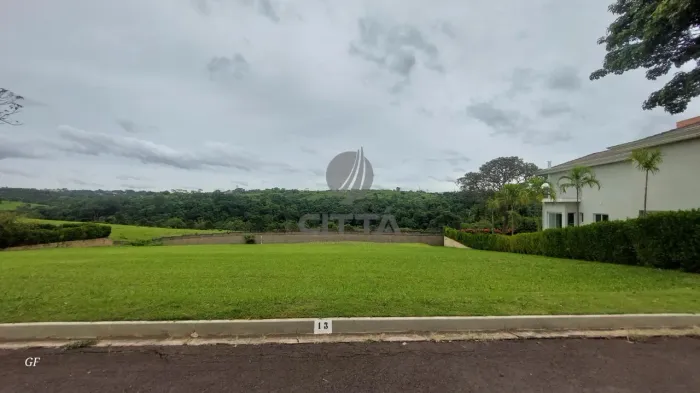 Terreno a venda, no Condominio Green Golf, no bairro Gramado, em Campinas/SP.