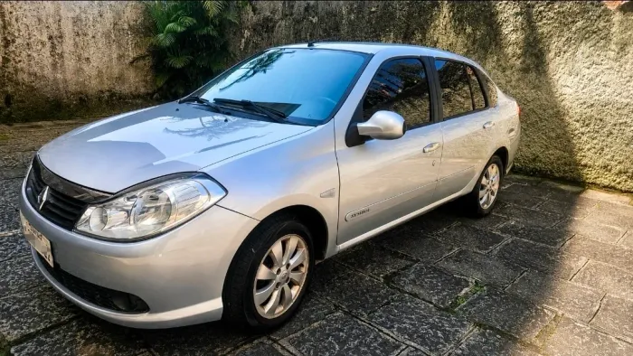 Renault Symbol Privilège Hi-flex 1.6 16V 4P 2013