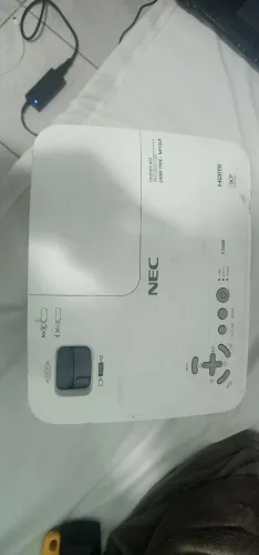 Projetor nec