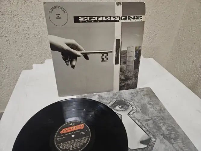 Disco de vinil Scorpions Crazy World - Inclui "Wind of Change"