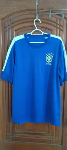 Camisa futebol ?