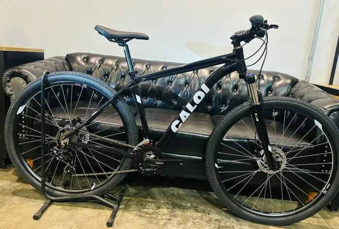 Caloi aro 29 freios Shimano, transmissão Shimano, vai com capacete e lanternas.