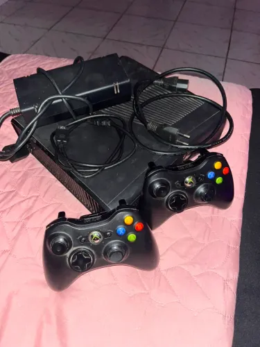 Xbox 360 S completo usado
